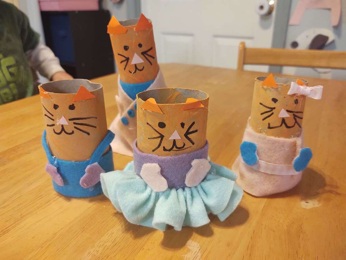 Three Little Kittens toilet paper roll craft